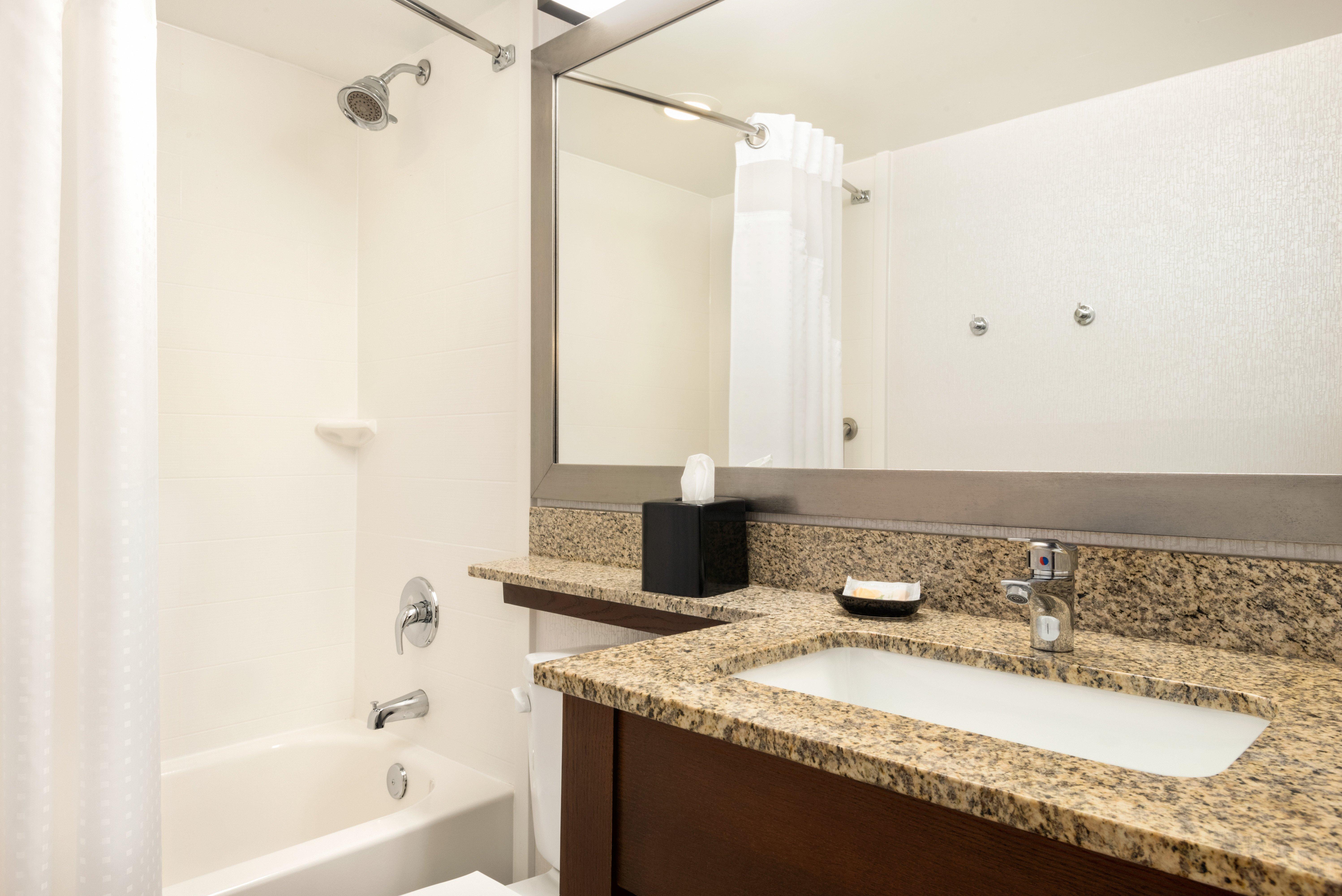 Holiday Inn Hotel & Suites Des Moines-Northwest By Ihg Urbandale Exterior foto